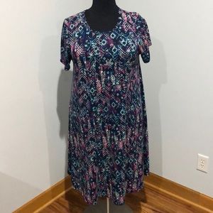 LuLaRoe Carly navy blue/blue geometric 2XL